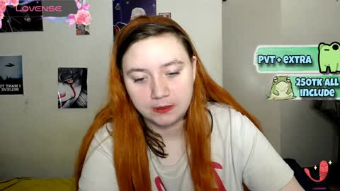 Snapshot of lily_shamy chatting on 01-14-25, 02:22 Alice online show from 01-14-25, 02:22