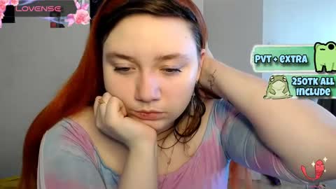 Snapshot of lily_shamy chatting on 02-21-25, 11:11 Alice online show from 02-21-25, 11:11