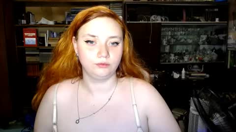 Snapshot of lily_shamy chatting on 09-11-25, 01:17 Alice online show from 09-11-25, 01:17