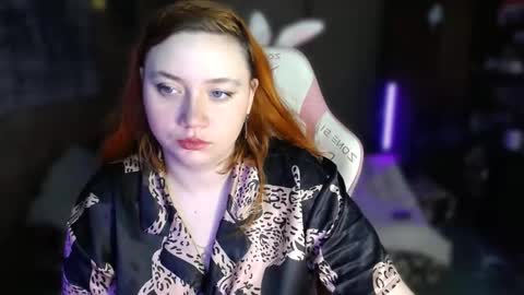 Snapshot of lily_shamy chatting on 11-12-25, 10:15 Alice online show from 11-12-25, 10:15