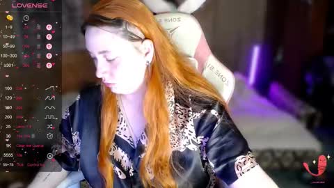 Snapshot of lily_shamy chatting on 11-25-25, 05:40 Alice online show from 11-25-25, 05:40