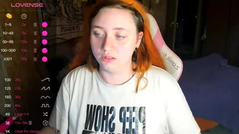 Snapshot of lily_shamy chatting on 05-13-26, 06:38 Alice online show from 05-13-26, 06:38