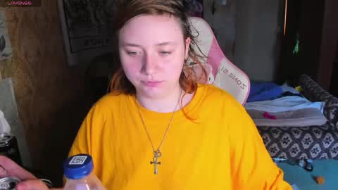 Snapshot of lily_shamy chatting on 05-29-26, 12:03 Alice online show from 05-29-26, 12:03