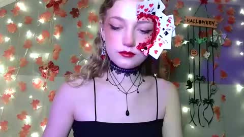 Snapshot of lily_tayberry chatting on 10-22-25, 05:34 small lily online show from 10-22-25, 05:34