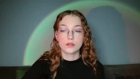 small lily online show from 03-18-26, 05:38