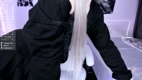 Lily online show from 12-14-25, 02:50