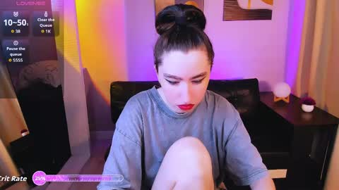 Snapshot of lily_xbaby chatting on 06-04-26, 07:14 LILY online show from 06-04-26, 07:14