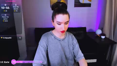 Snapshot of lily_xbaby chatting on 06-13-26, 02:15 LILY online show from 06-13-26, 02:15