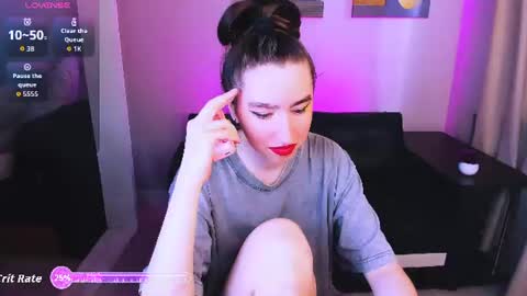 Snapshot of lily_xbaby chatting on 06-14-26, 01:46 LILY online show from 06-14-26, 01:46