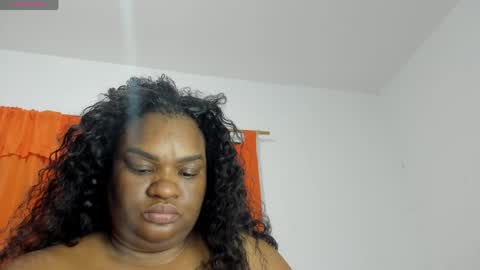 Snapshot of lilybaudyn_ chatting on 05-26-26, 08:32 Lily online show from 05-26-26, 08:32