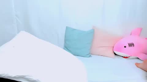 lilydavisss online show from 10-10-25, 02:43