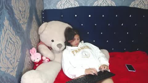 Lily online show from 03-09-25, 12:10