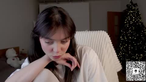 Lily   online show from 12-19-24, 05:29