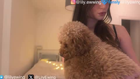 Lily   online show from 01-11-26, 03:39