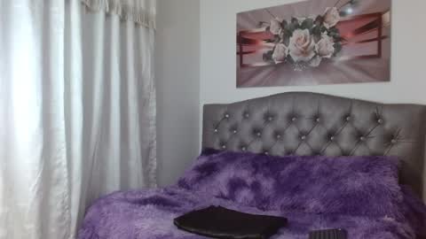 lilyfox23 online show from 03-04-25, 12:22