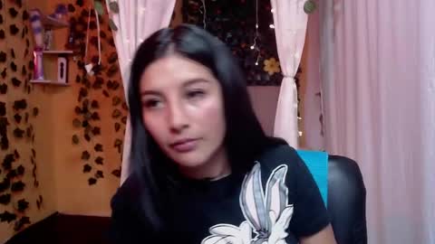 lilymoon_018 online show from 05-08-26, 01:05