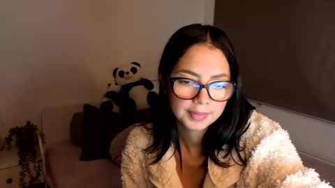 Snapshot of lilypanda chatting on 11-06-25, 08:21 LillyPanda online show from 11-06-25, 08:21