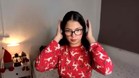 Snapshot of lilypanda chatting on 11-30-25, 08:24 LillyPanda online show from 11-30-25, 08:24