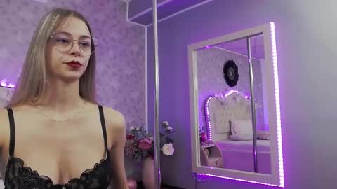      online show from 09-11-25, 03:28