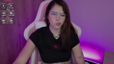 Snapshot of lilyrouse_ chatting on 05-28-26, 03:48 lily help me to collect more cosplay online show from 05-28-26, 03:48