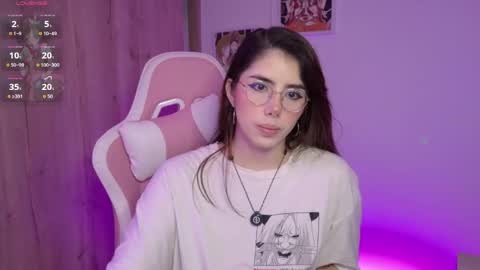 Snapshot of lilyrouse_ chatting on 05-31-26, 03:36 lily help me to collect more cosplay online show from 05-31-26, 03:36