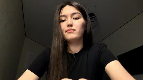 Lily online show from 03-30-26, 03:57