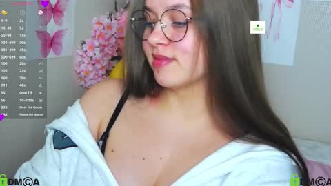 Lily online show from 10-06-25, 11:29