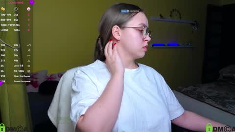 Lily online show from 01-17-26, 06:00