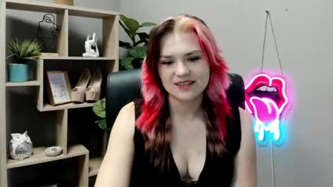 Lily online show from 06-10-26, 06:56