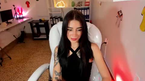 L I L Y online show from 07-13-26, 06:22