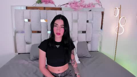 L I L Y online show from 07-27-26, 06:59