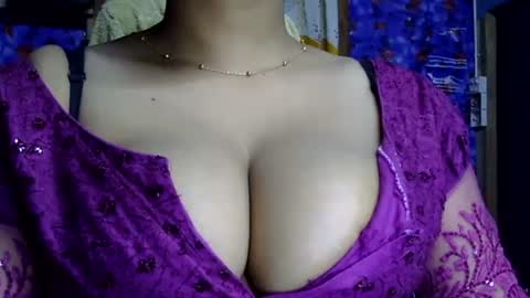 limaakter246618 online show from 09-11-25, 08:31