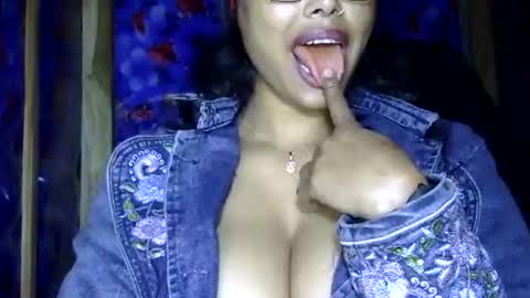 limaakter246618 online show from 02-15-26, 09:55