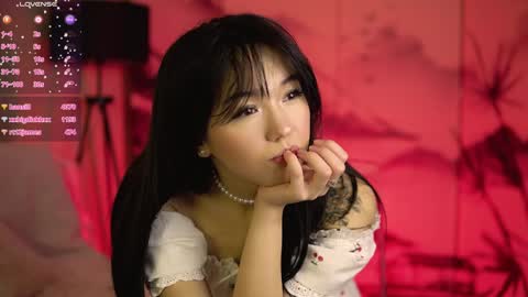 Snapshot of lin_kun chatting on 02-06-25, 08:45 Lin Use menu to play with me online show from 02-06-25, 08:45