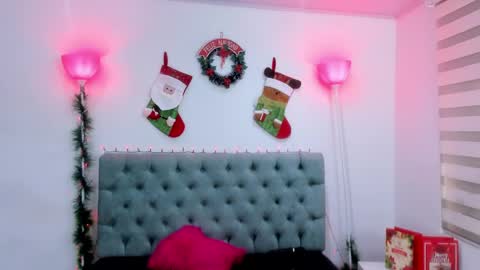  Lina Bedoya  online show from 01-03-25, 05:42