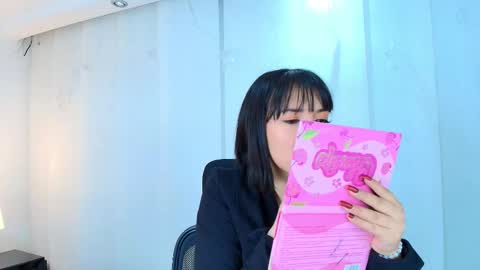  Lina Bedoya  online show from 09-09-25, 11:32