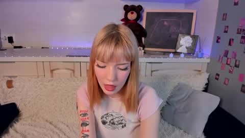 Snapshot of lina_blueeyed chatting on 02-04-25, 02:21 Lina blueeyed    GMT3 1100-1700 Mon Wed Thu Sat Sun online show from 02-04-25, 02:21