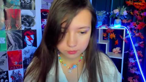 Snapshot of lina_brownie chatting on 12-04-24, 02:31 Lina online show from 12-04-24, 02:31