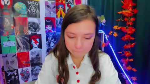 Snapshot of lina_brownie chatting on 12-18-24, 02:42 Lina online show from 12-18-24, 02:42