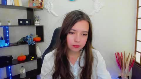 Snapshot of lina_brownie chatting on 12-21-24, 05:14 Lina online show from 12-21-24, 05:14