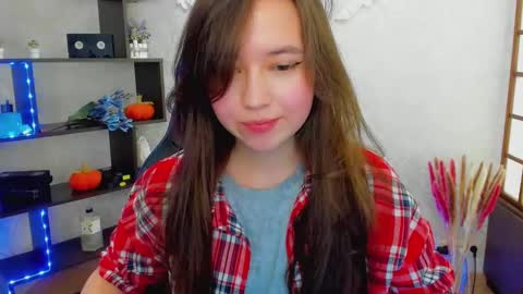 Snapshot of lina_brownie chatting on 12-22-24, 05:01 Lina online show from 12-22-24, 05:01