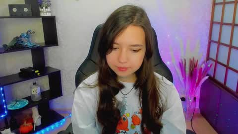 Snapshot of lina_brownie chatting on 12-29-24, 02:17 Lina online show from 12-29-24, 02:17