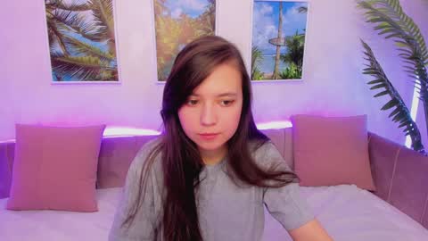 Snapshot of lina_brownie chatting on 01-15-25, 05:40 Lina online show from 01-15-25, 05:40