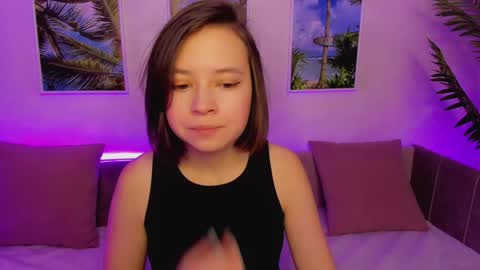 Snapshot of lina_brownie chatting on 01-19-25, 02:15 Lina online show from 01-19-25, 02:15