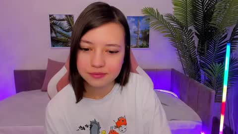 Snapshot of lina_brownie chatting on 03-01-25, 01:53 Lina online show from 03-01-25, 01:53