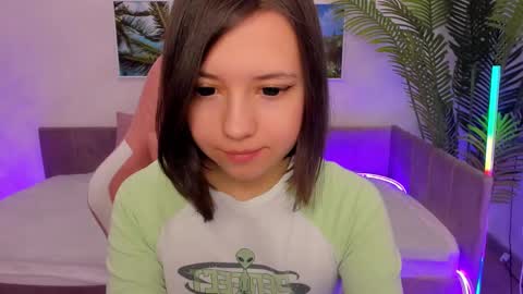 Snapshot of lina_brownie chatting on 03-06-25, 05:03 Lina online show from 03-06-25, 05:03