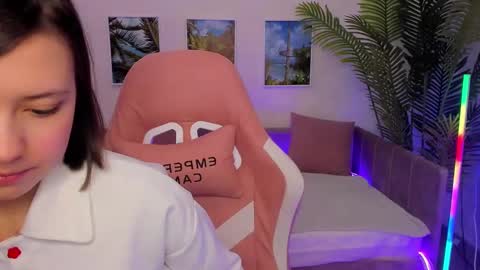 Snapshot of lina_brownie chatting on 03-10-25, 05:22 Lina online show from 03-10-25, 05:22