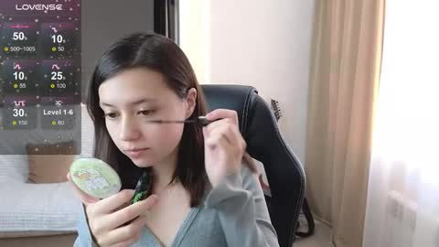 Snapshot of lina_brownie chatting on 10-17-25, 11:02 Lina online show from 10-17-25, 11:02