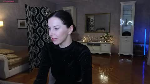 lina_flore online show from 04-28-26, 08:47