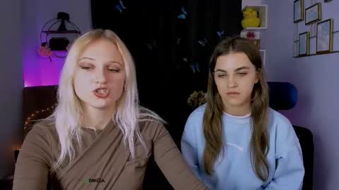 Snapshot of lina_fox12 chatting on 09-30-25, 12:43 lina_fox12 online show from 09-30-25, 12:43